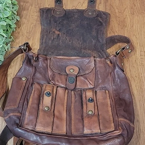 Campomaggi Italy Leather Crossbody Satchel - Picture 12 of 16